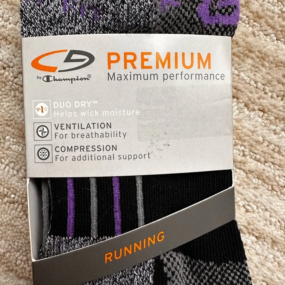 2 Sets of Champion C9 Running Socks Low Cut Wool Blend Compression Size Medium